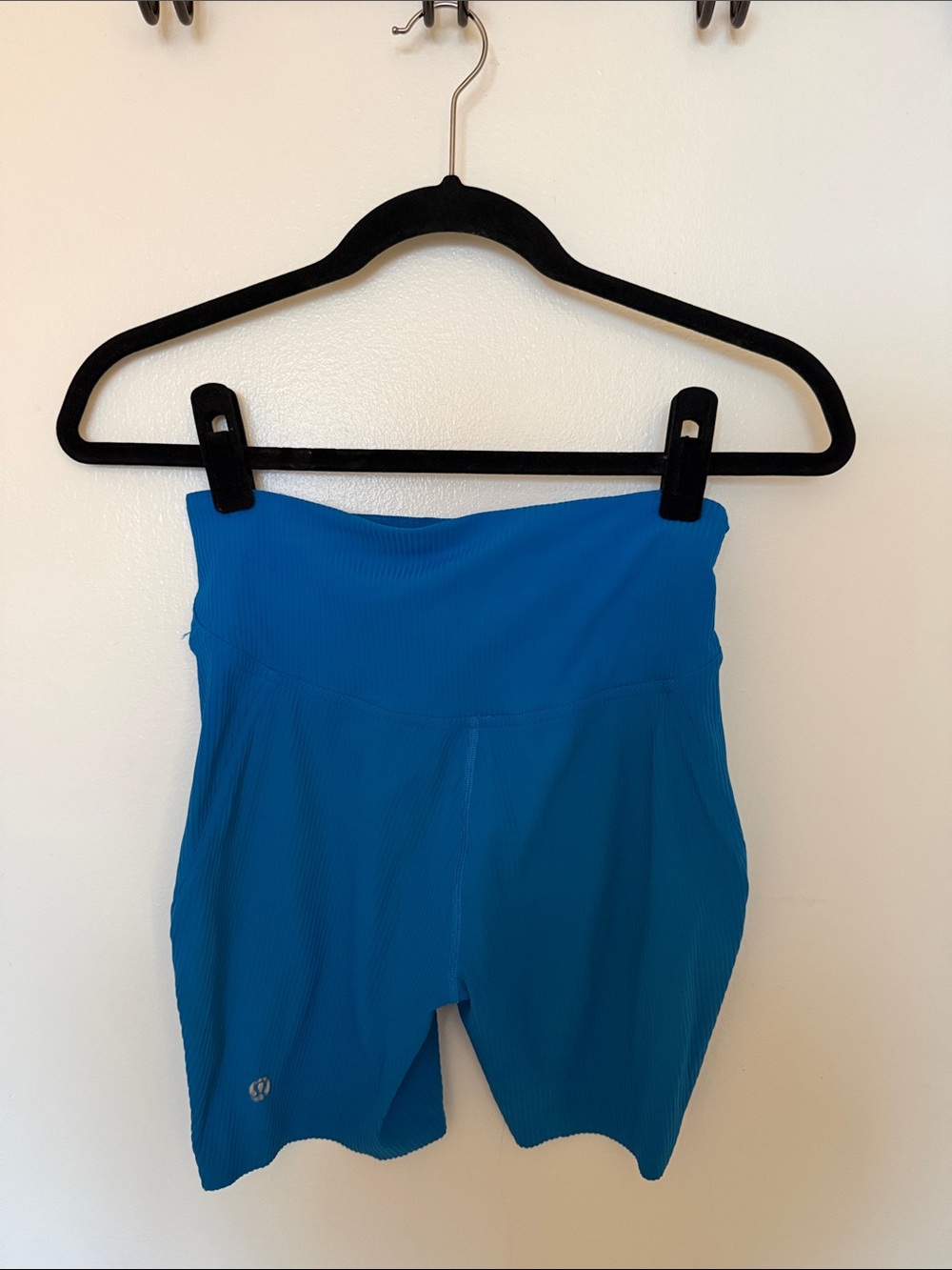 Lululemon Base Pace Ribbed High-Rise Shorts 6" in Poolside